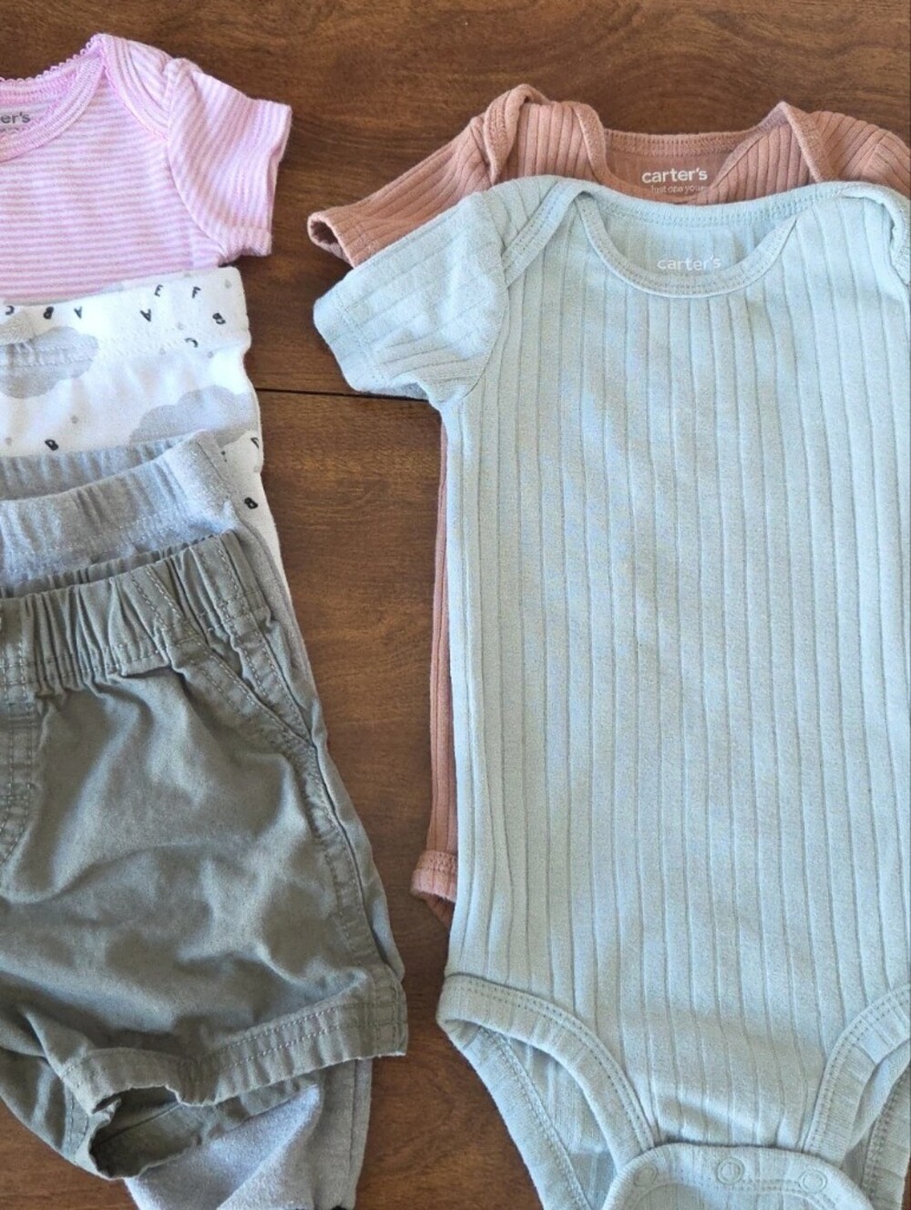 Bundle/6 Pieces Varied Sizes Baby Clothes Carters And Other Brands
